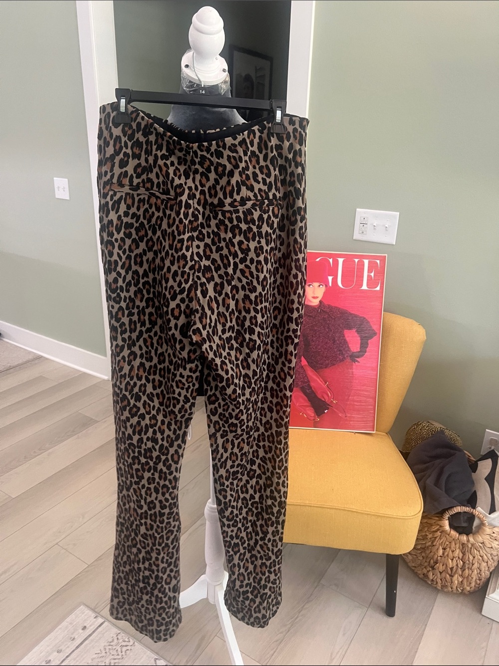 SPANX Leopard Print Wide-Leg Pants in Brown and Black. Size 1X tall - Picture 2 of 10